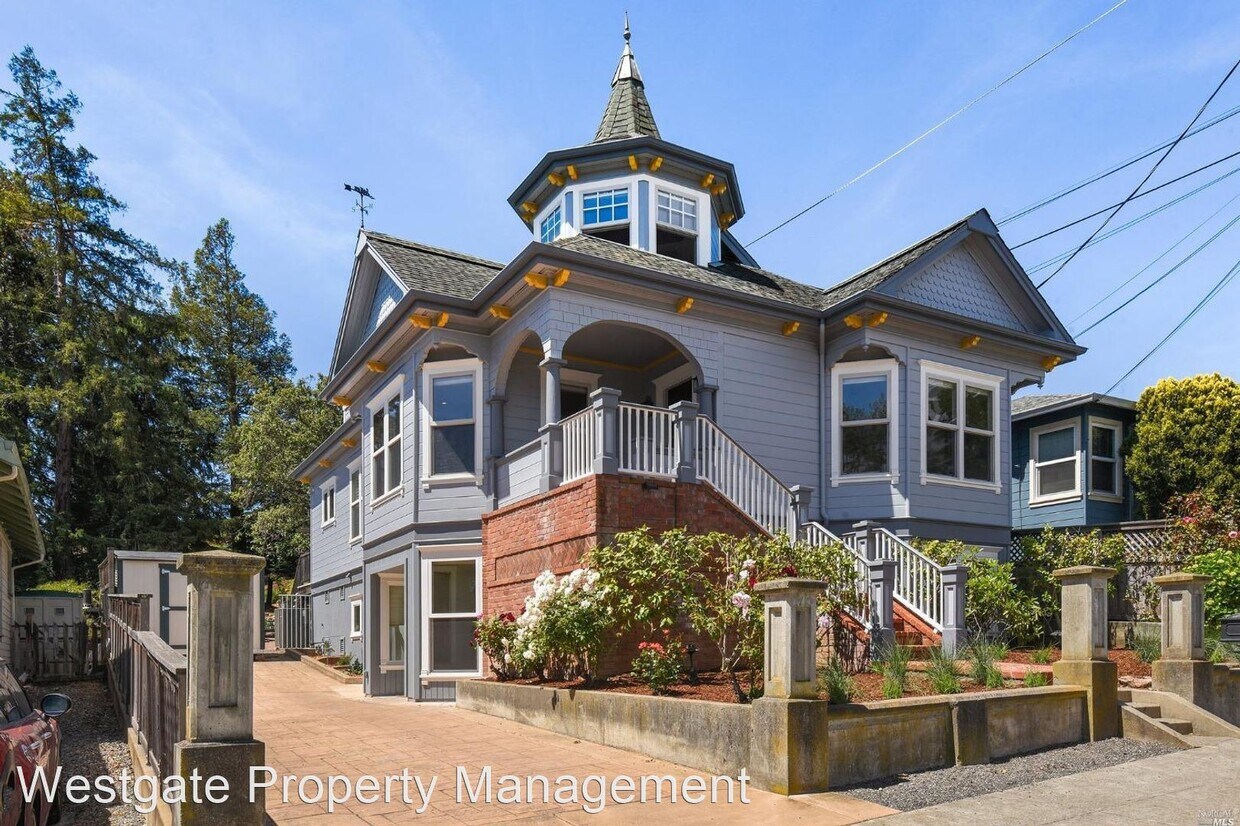 Primary Photo - 4 br, 2 bath House - 26 Laurel Avenue