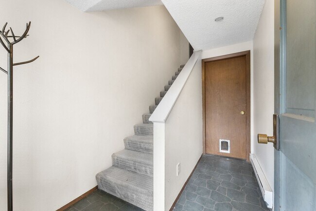 Foto del edificio - Spanaway Lake Condo