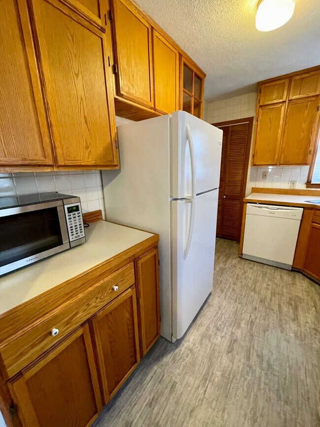 Foto del edificio - Coming Soon: 3BR Home with Bonus Space & Quick Highway Access