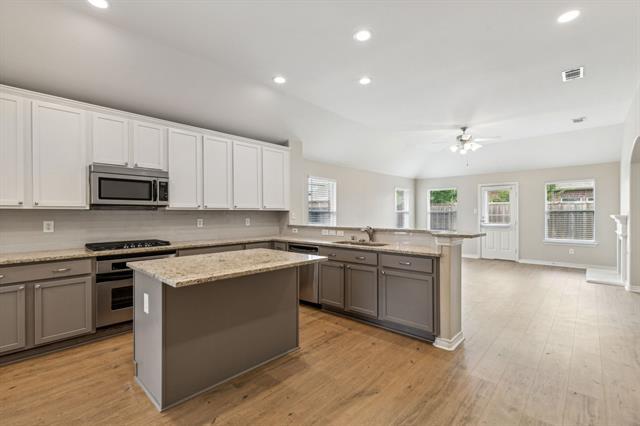 Foto del edificio - 9405 Fenway Dr
