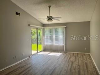 Foto del edificio - 3212 Cloverplace Dr
