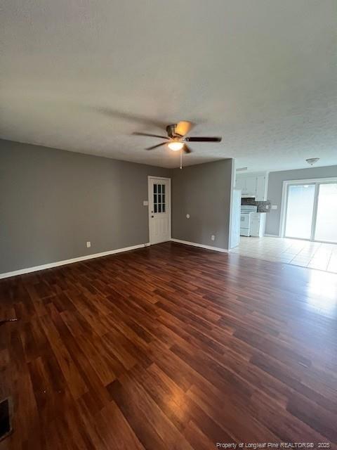 Building Photo - 6321 Belle-Terre Ct
