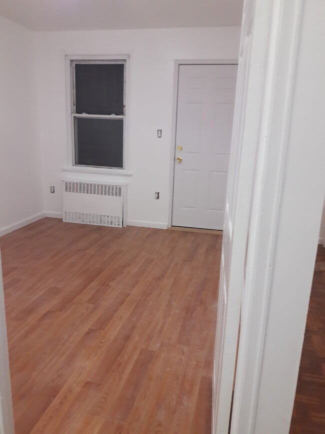 Photo - 70-06-06 30th Ave. Townhome