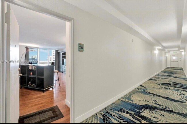 Foto del edificio - 3001 S Ocean Dr