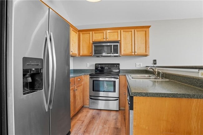 Building Photo - 421 Atlantic Dr