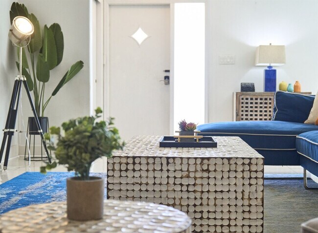 Foto del edificio - 571 94th Ave N