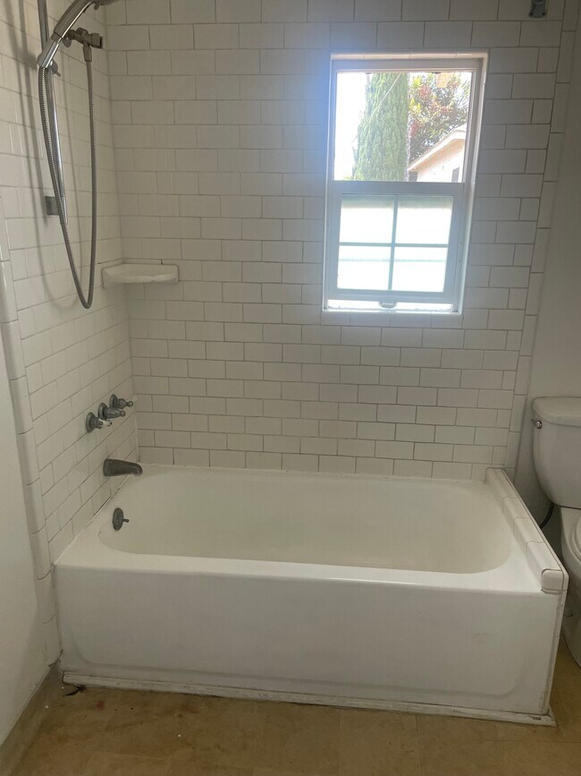 Foto del edificio - 8805 Reading Ave