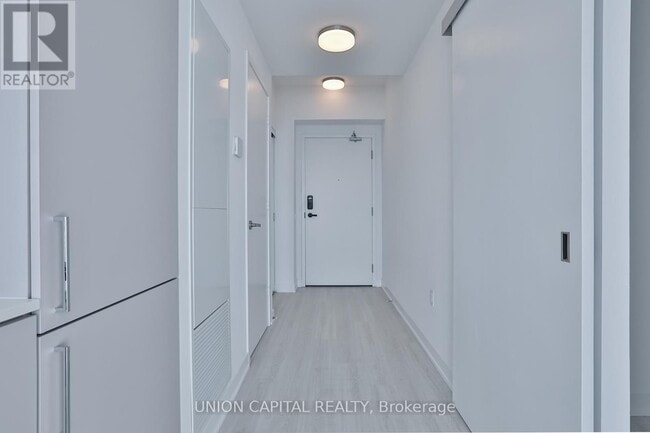 Building Photo - 3883-3883 Quartz Rd
