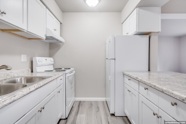 Building Photo - EVERGREEN PLACE