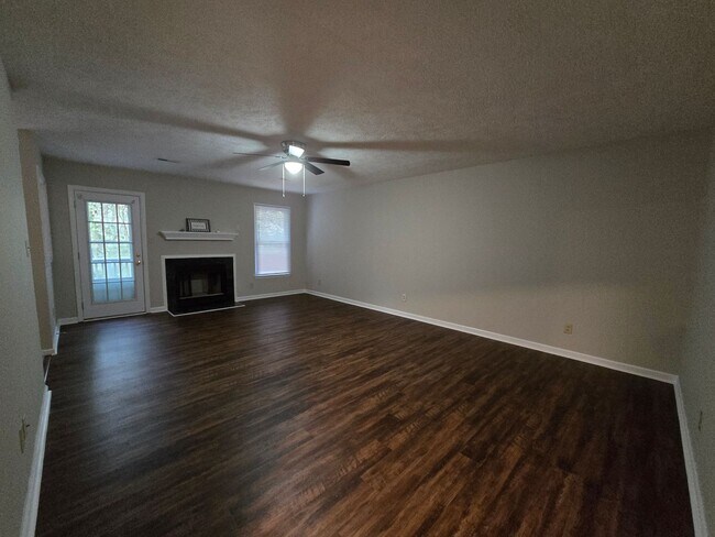 Building Photo - 2904 Rosemeade~Meadowbrook