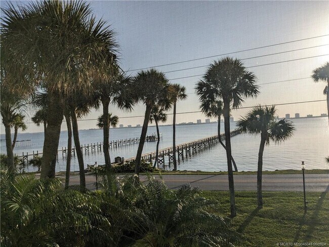 Foto del edificio - 13525 S Indian River Dr