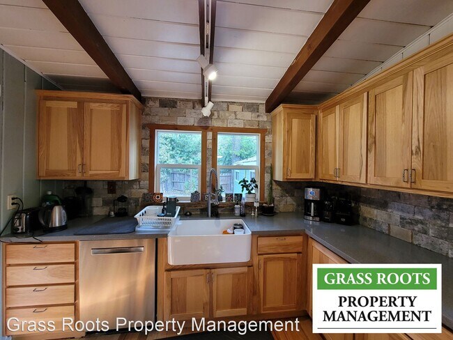 Foto del edificio - 3 br, 2 bath House - 11060 Lamby Lane