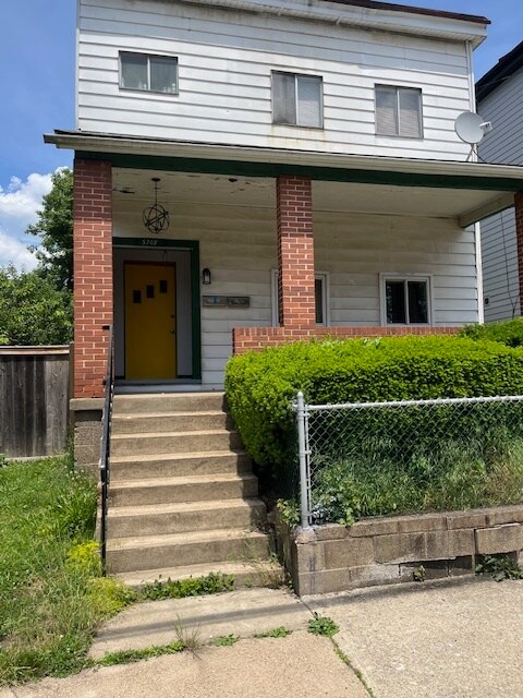 Photo - 5709 Hays St Apartments