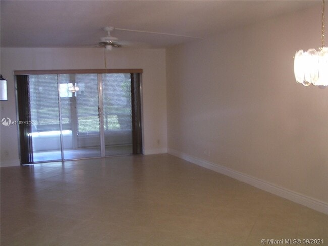 Building Photo - 3186 Via Poinciana