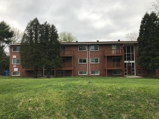 Building Photo - 5707 Adleigh Ave