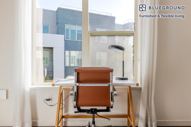 Foto del edificio - 650 E Capitol Ave