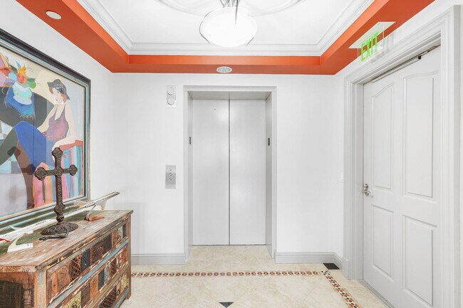 Building Photo - 3800 N Ocean Dr