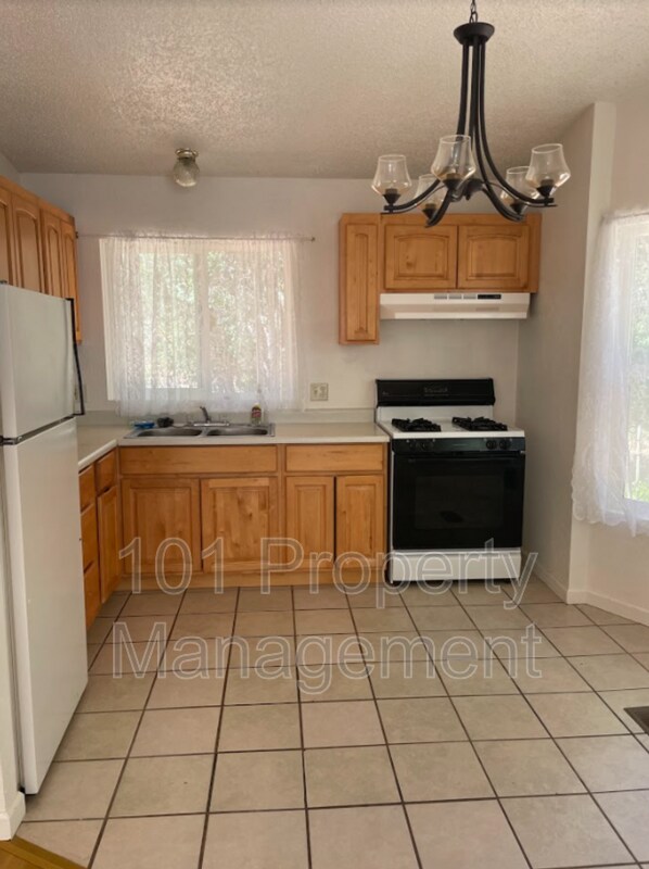 2650 Mill Creek Rd, Ukiah, CA 95482 House Rental in Ukiah, CA