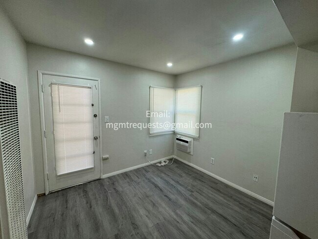 Building Photo - 4228 Tenth St
