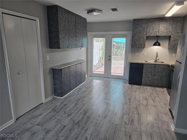 Building Photo - 12380 Dolphin Rd