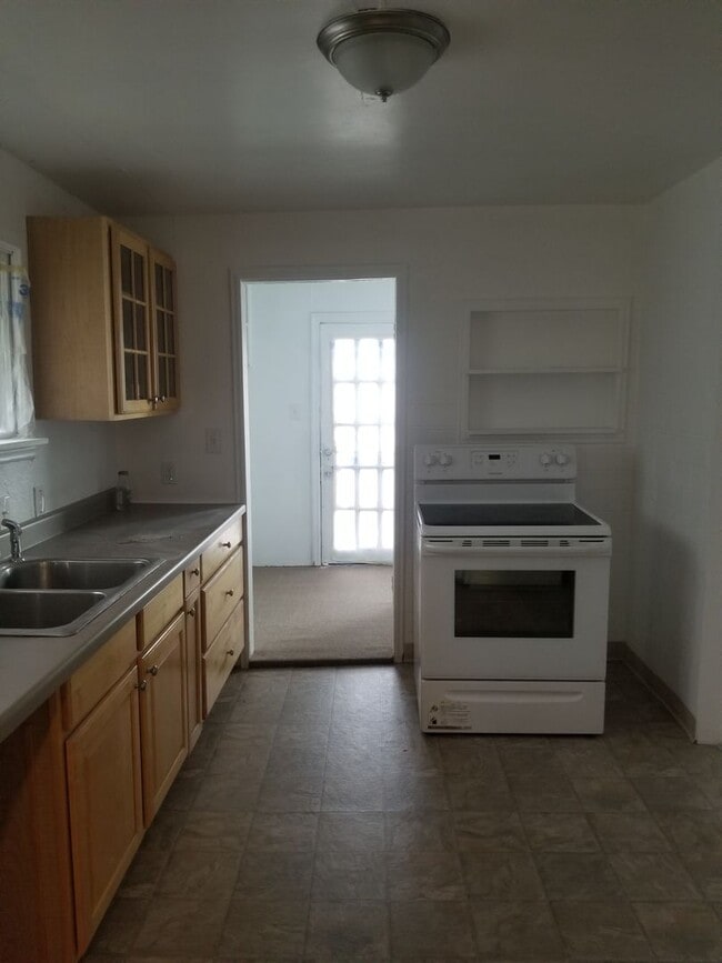 Beautiful One Bedroom Home in Lakewood! - Beautiful One Bedroom Home in Lakewood!