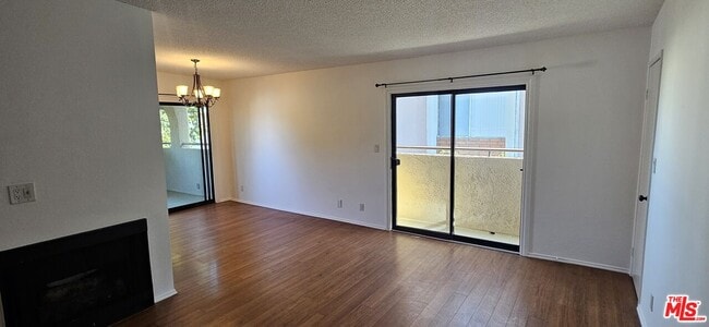 Building Photo - 2349 S Bentley Ave