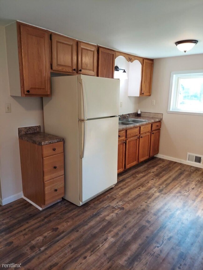 Building Photo - 2 br, 1 bath House - 113 Morris Rd REMODEL...