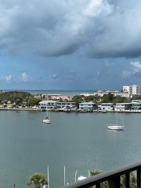 Foto del edificio - 650 Island Way