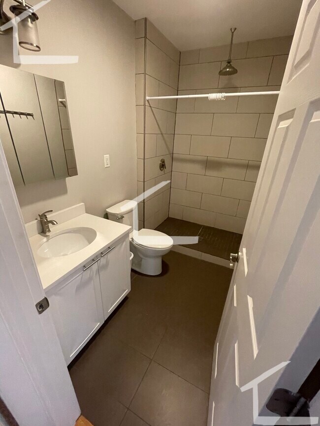 Foto del edificio - 166 Hampshire St