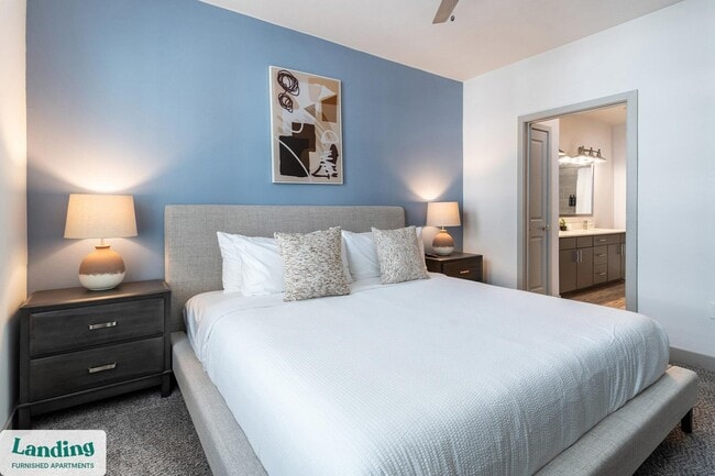 Building Photo - 1852 E Northside Dr