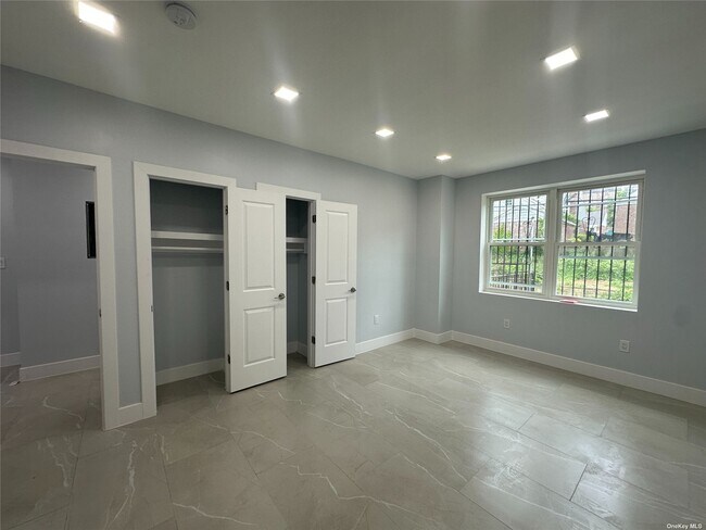 Foto del edificio - 207-19 Hillside Ave.