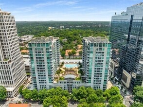 Building Photo - 943 Peachtree St NE