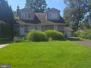 Building Photo - 316 Hutchinson Ave