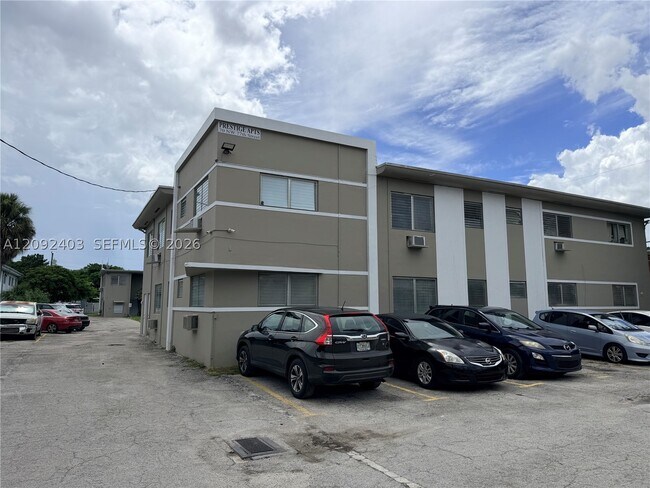 Foto del edificio - 70 NW 77th St