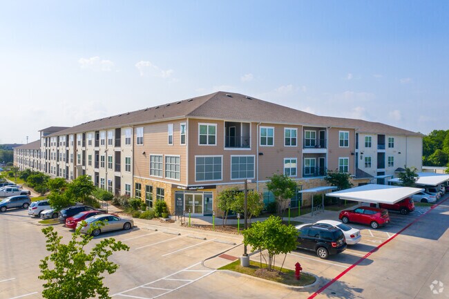 Foto del edificio - Urban Oaks