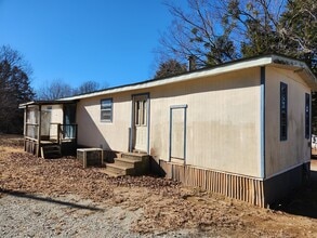 Building Photo - 18567 County Rd 1500