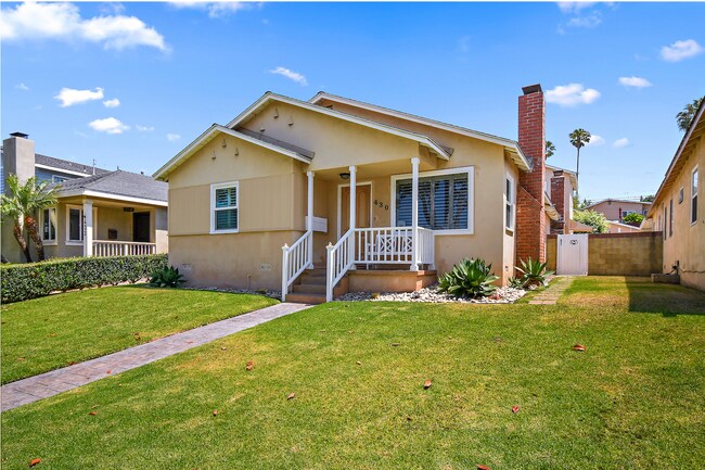 Foto del edificio - Private South Redondo Beach Back House | Fully Remodeled | 2-Car Garage | Minutes to the Beach!
