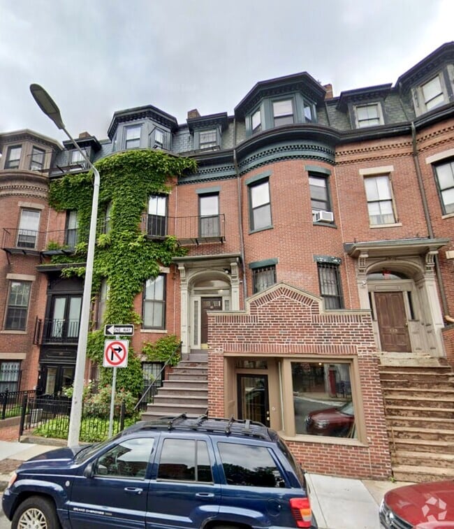 Building Photo - 141 Arlington St