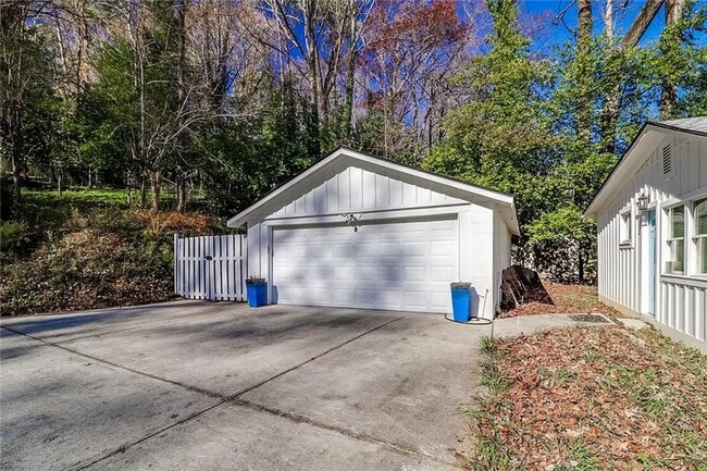 Foto del edificio - 60 Hardeman Rd