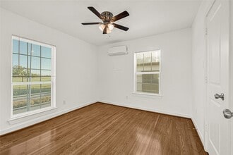 Building Photo - 6620 Lawndale St