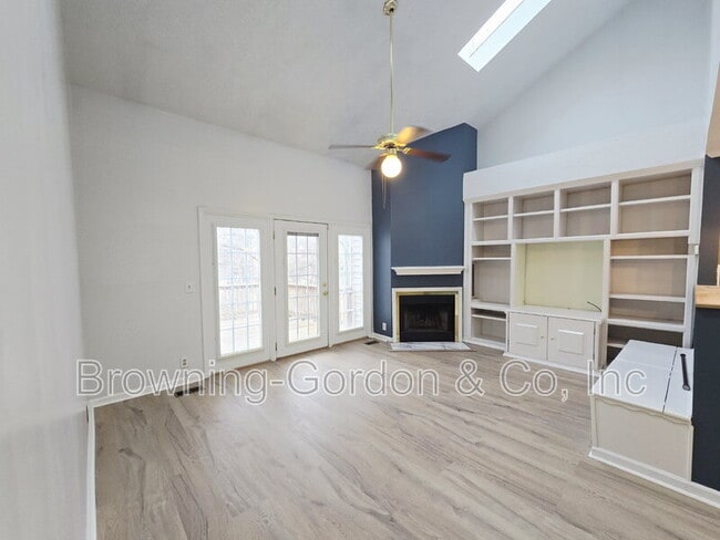 Building Photo - 5210 Village Way