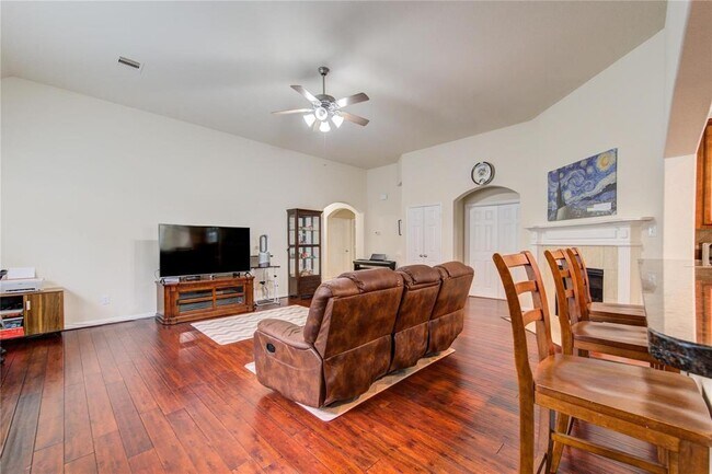 Foto del edificio - 3306 Windsor Ranch Ln