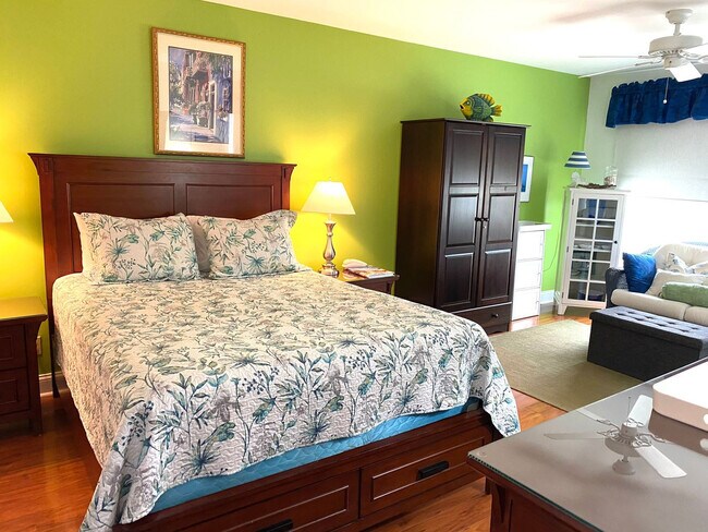Foto del edificio - 1701 Longbend Dr