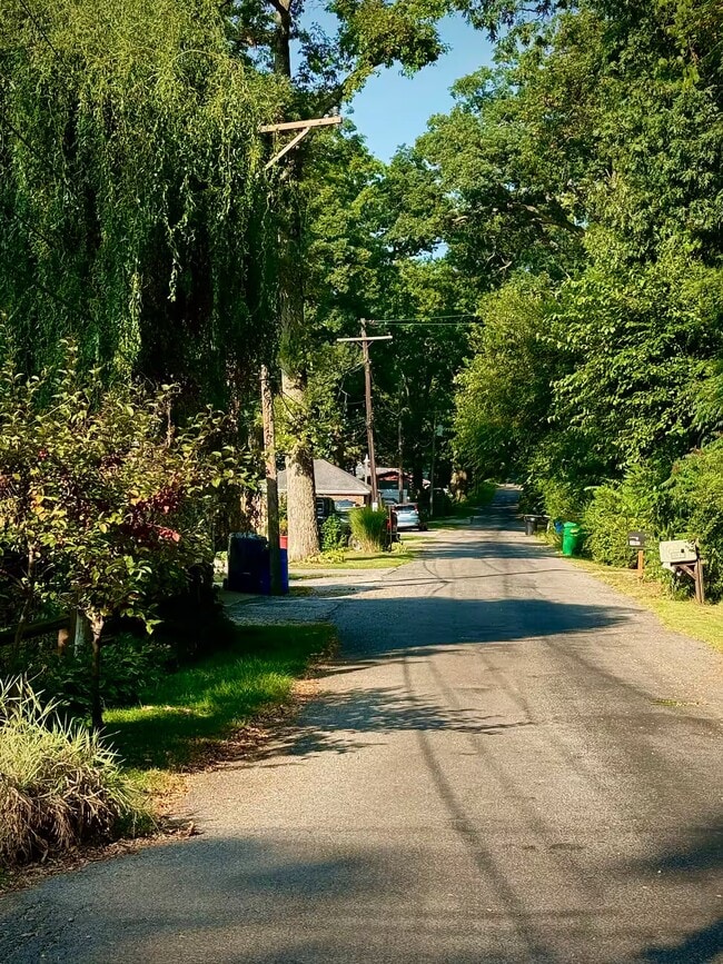 Foto del edificio - 56366 Basswood Rd