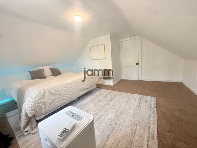 Foto del edificio - 1695 Glenmont Rd
