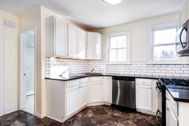 Foto del edificio - 11 Lewis St