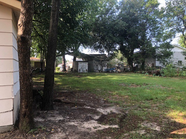 Building Photo - 5111 Redwood Dr