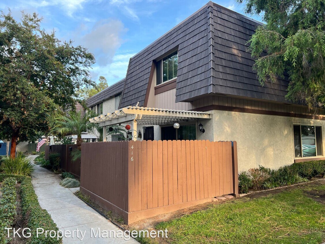 Primary Photo - 416 N Jeanine Dr