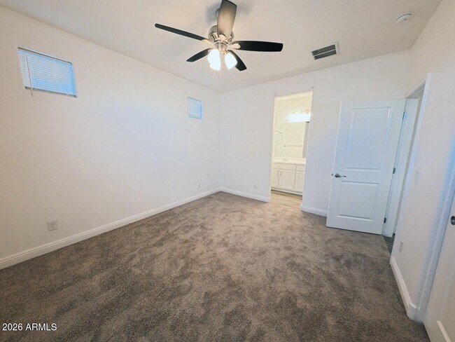 Foto del edificio - 6850 E Butte St