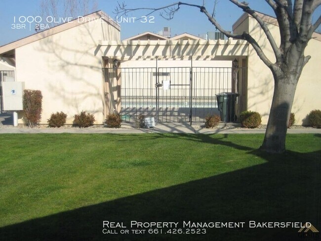 Building Photo - 1000 Olive Dr